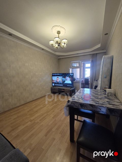 Satılır 3 otaqlı köhnə tikili 90 m² — Bakı