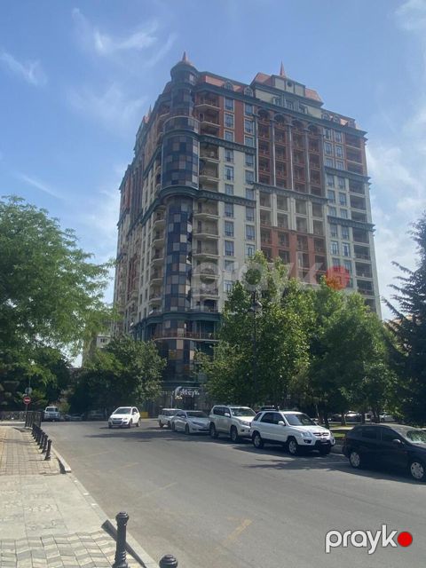 Satılır 4 otaqlı yeni tikili 276 m² — Bakı