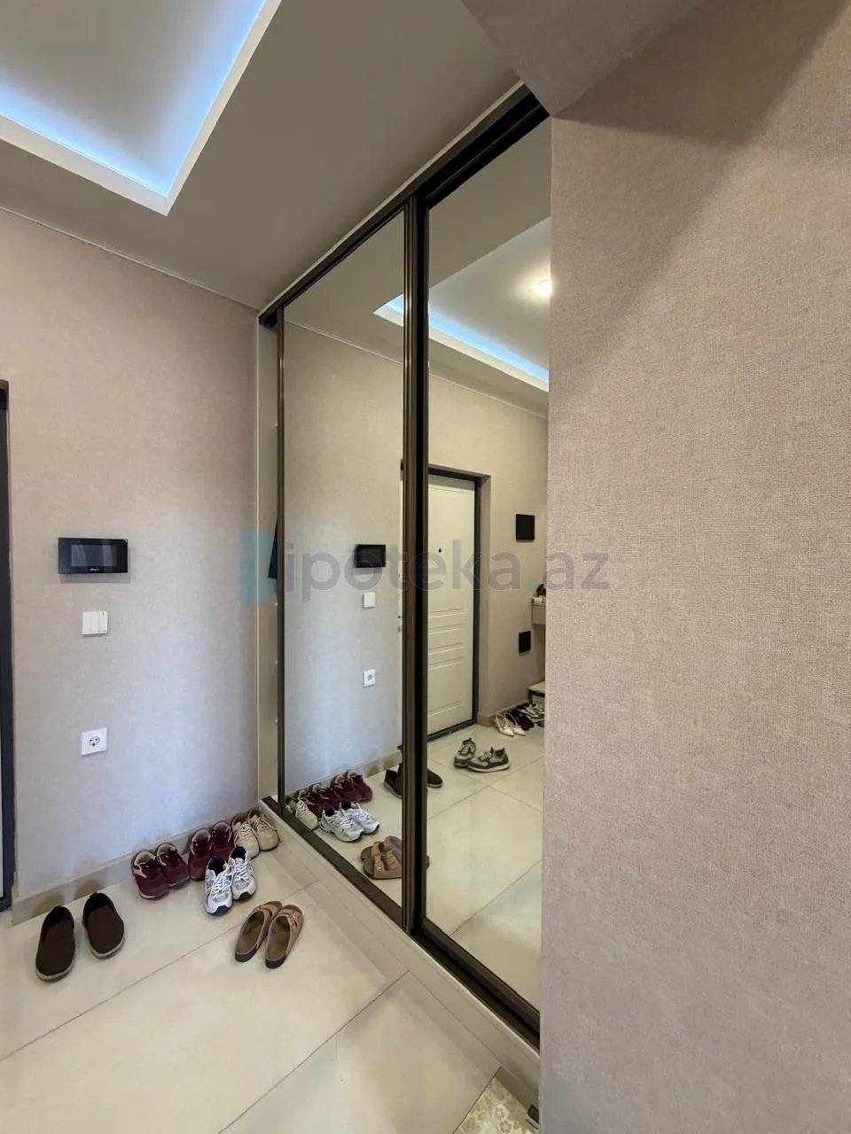 Satılır: 2 Otaq, Yeni tikili, Binəqədi r., 7-ci mkr q., 61.00 m² — Mənzil, Bakı (3)