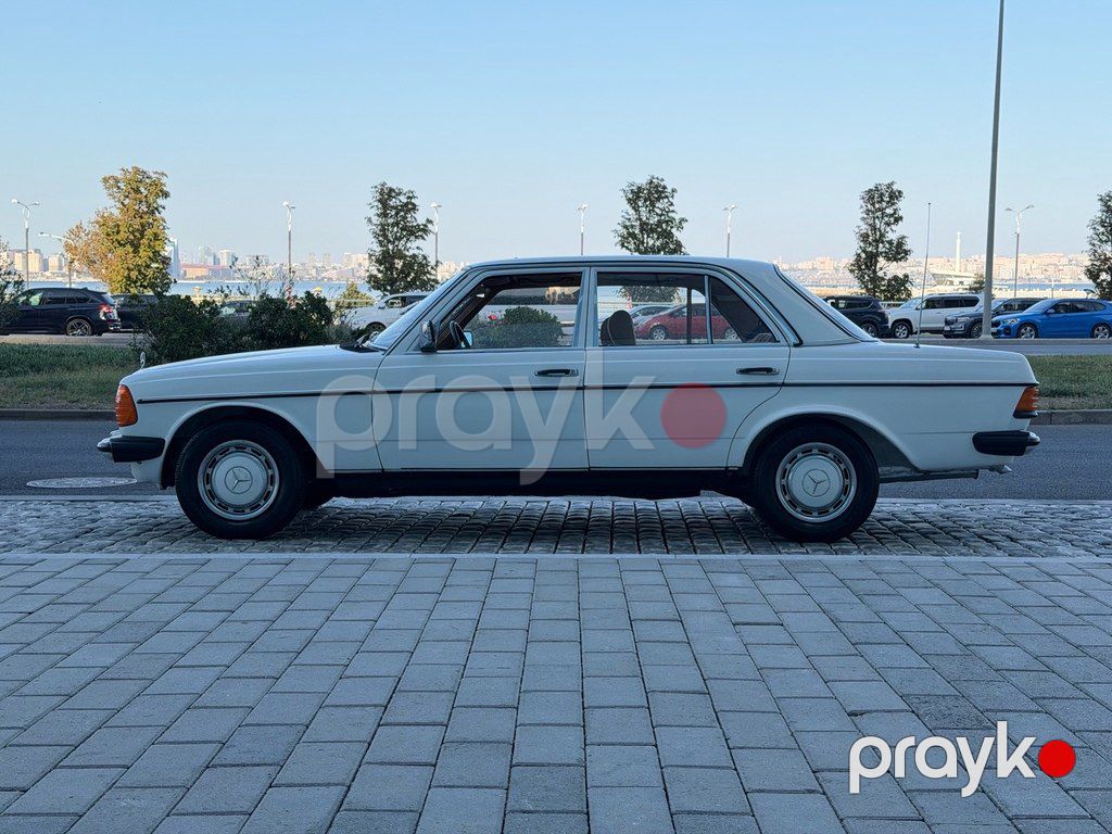 Mercedes W123, 2.3 L, 1980 il, 189 000 km — Avtomobillər, Bakı (9)