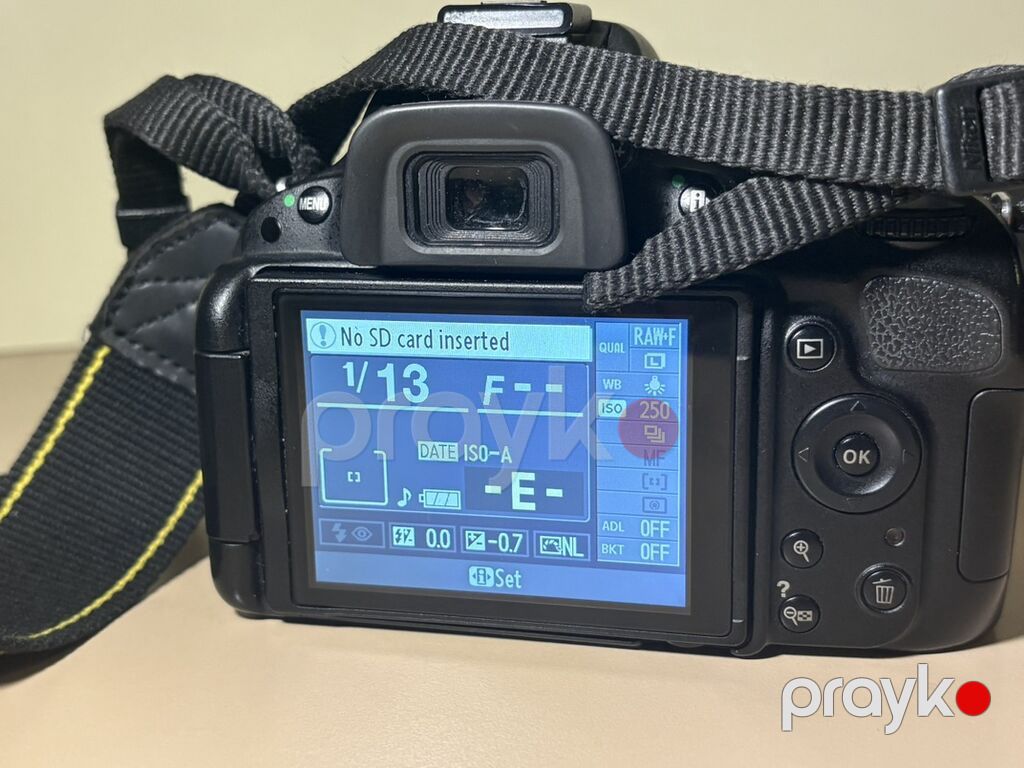 Nikon D5100 + 18-55mm VR obyektiv satılır. Kamera yaxşı — Fotoaparat, Bakı (6)