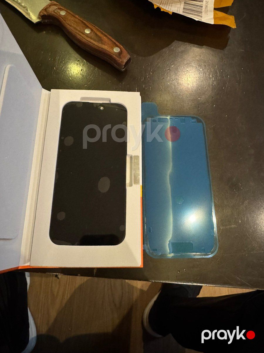 Apple iPhone 16 Pro ekranı — Smartfonlar, Bakı (2)