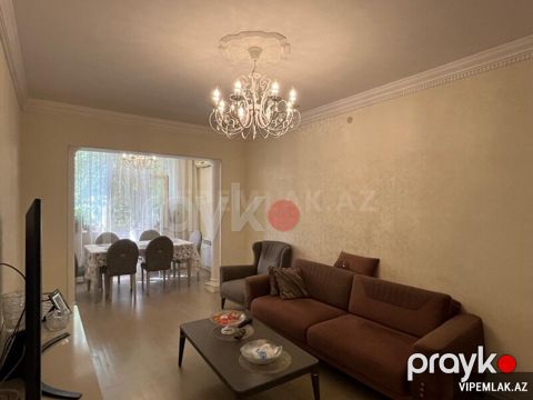 Yasamal rayonunda 3 otaqlı Köhnə tikili Satılır, 100 m² — Bakı