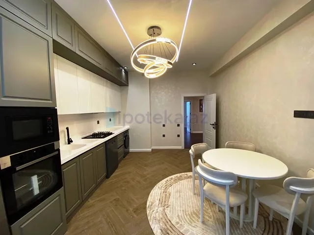 Satılır: 3 Otaq, Yeni tikili, Nizami r., 8-ci km q., 140.00 m² — Mənzil, Bakı (5)