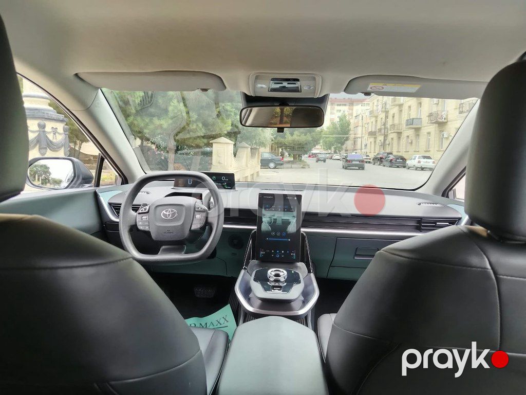 Toyota bZ3, 65.2 kWh, 2024 il, 48 000 km — Avtomobillər, Bakı (7)