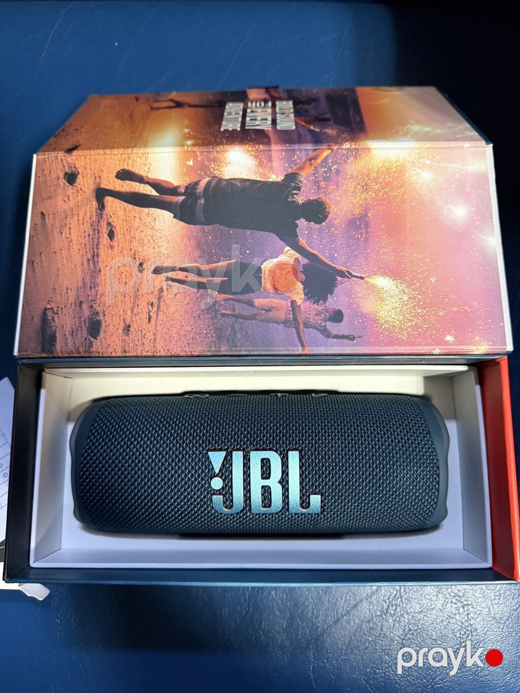 Jbl flip 6 ideal vəziyyətdədir. Səliqəli istifafə olunub. Usb kabeli — Dinamiklər və akustik sistemlər, Güzdək (3)
