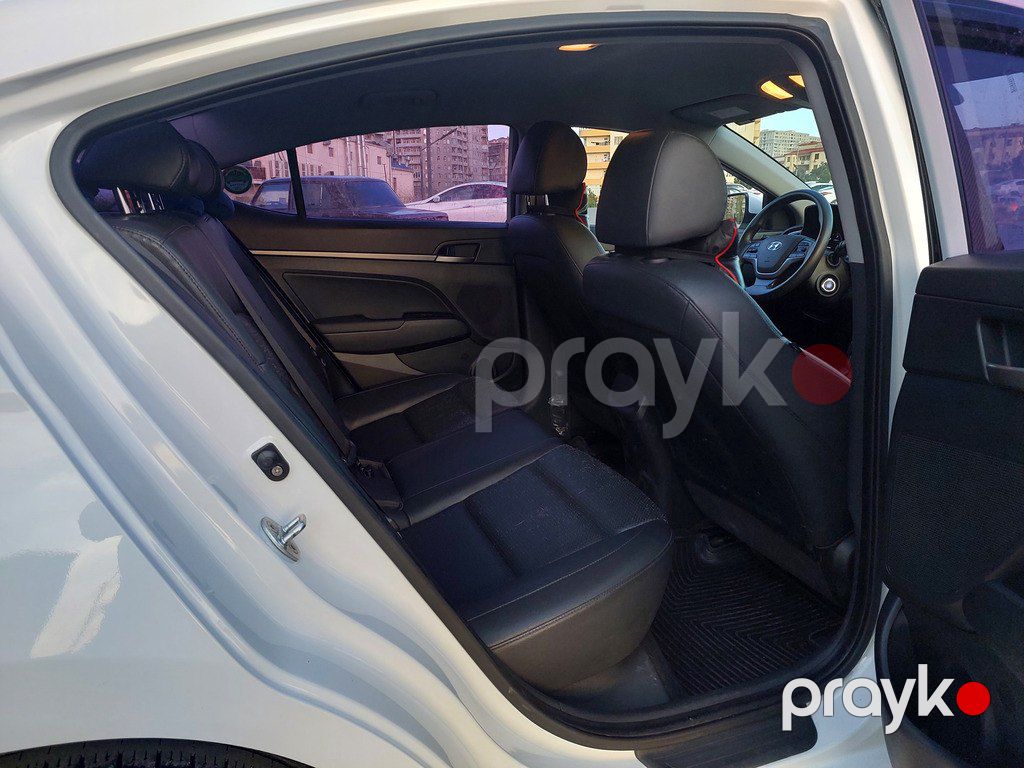 Hyundai Avante, 1.6 L, 2016 il, 202 000 km — Avtomobillər, Bakı (9)