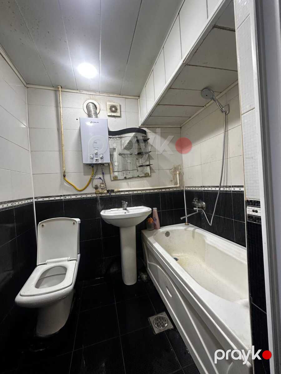 Satılır 2 otaqlı köhnə tikili 60 m² — Mənzil, Bakı (11)