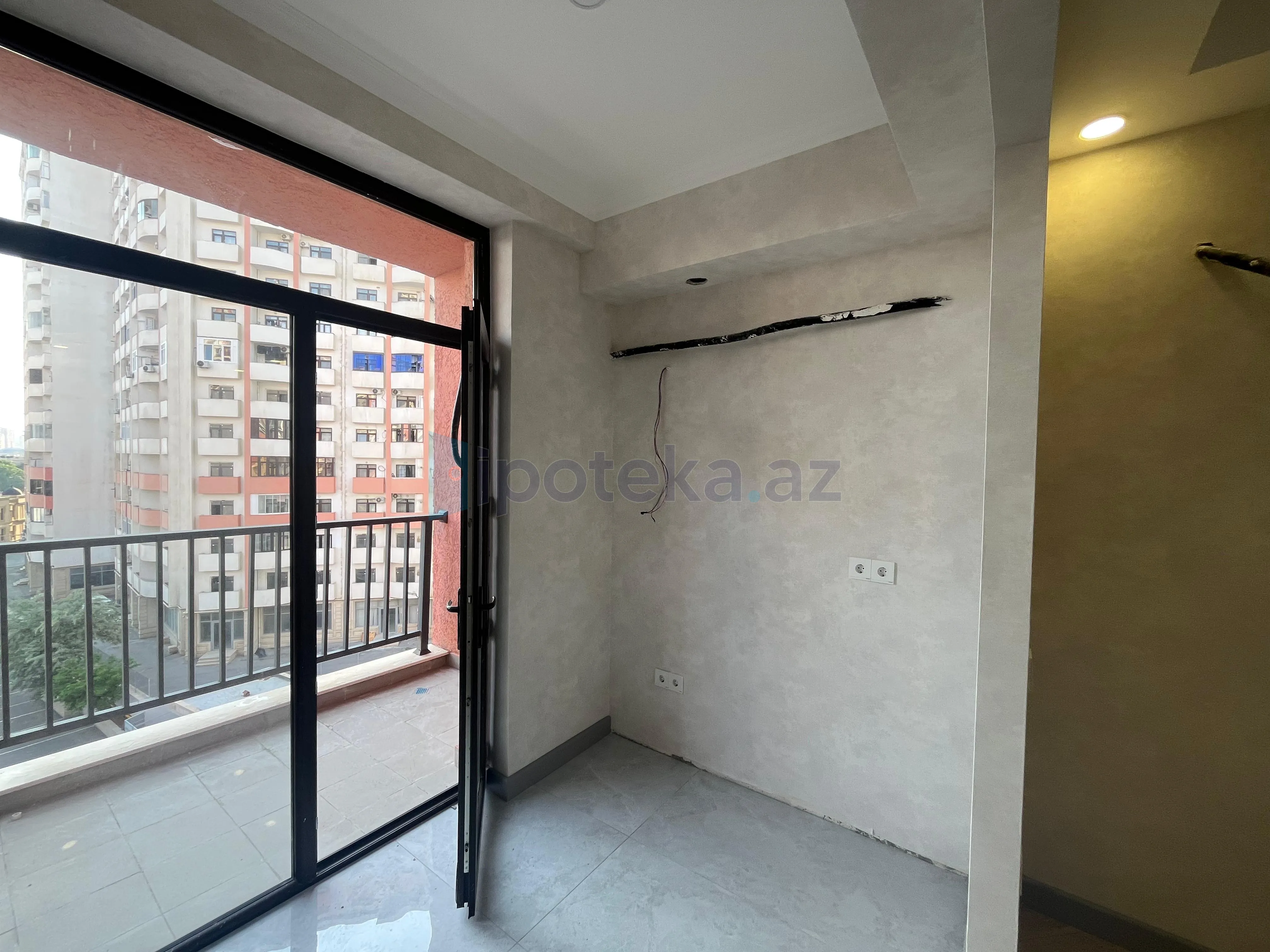 Satılır: 2 Otaq, Yeni tikili, Binəqədi r., 7-ci mkr q., 64.00 m² — Bakı