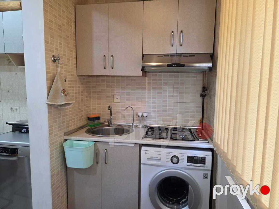 Satılır 2 otaqlı köhnə tikili 65 m² — Mənzil, Bakı (11)