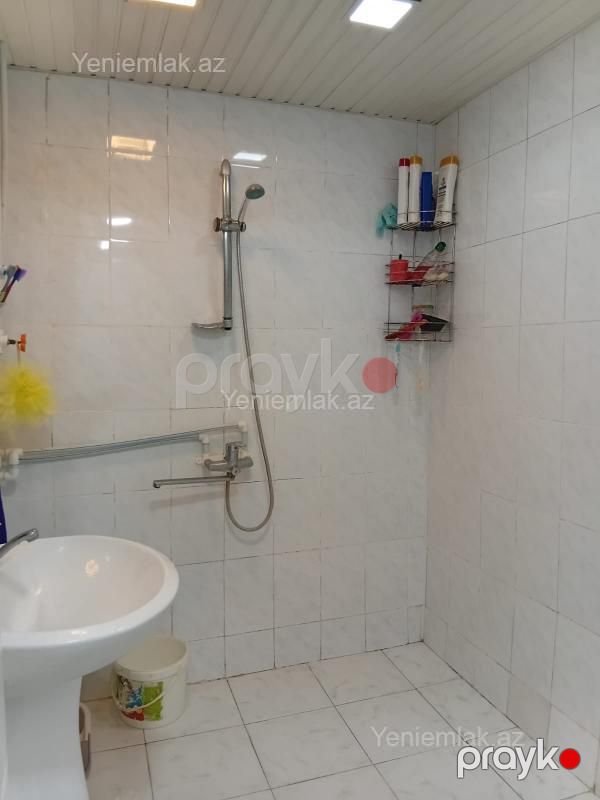 Satılır 5 otaqlı Bina evi menzil (Köhnə tikili), 105 m², 18-ci mikrorayon — Mənzil, Sumqayıt (4)