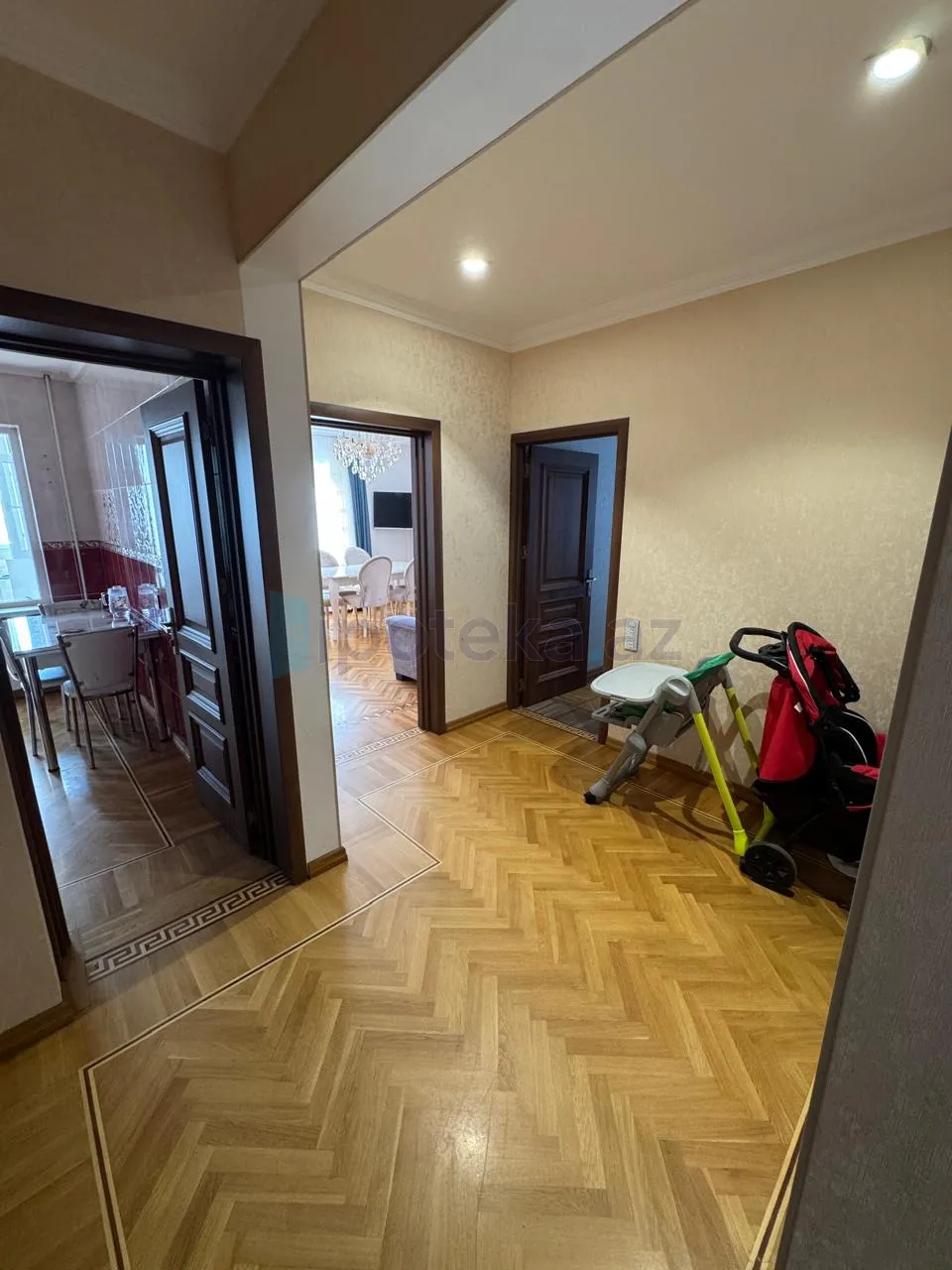 Satılır: 3 Otaq, Yeni tikili, Binəqədi r., 9-cu mkr q., 90.00 m² — Mənzil, Binə (3)