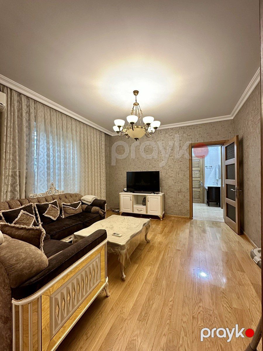 Satılır 6 otaqlı həyət evi/bağ evi 300 m² — Ev, villa, Bakı (9)