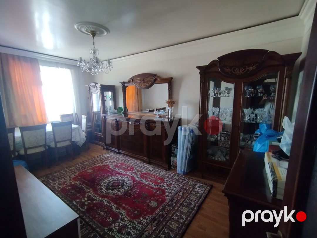 Satılır 4 otaqlı köhnə tikili 100 m² — Mənzil, Bakı
