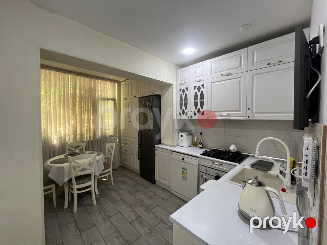 Satış: 3 otaqlı Köhnə tikili, 100 m², Yasamal rayonu — Mənzil, Bakı (11)
