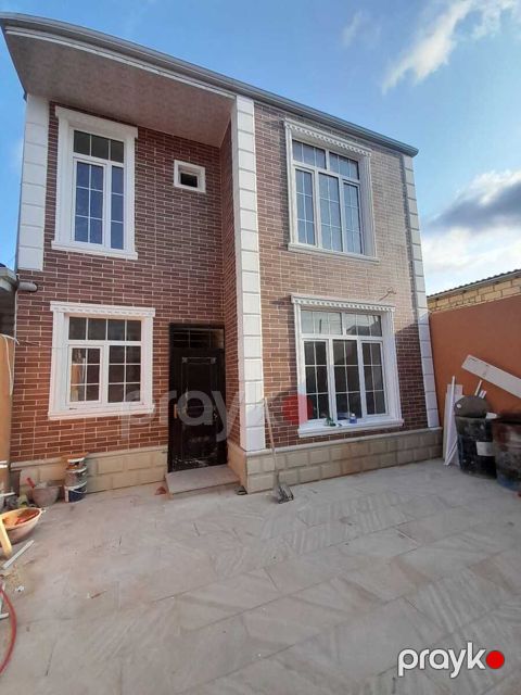 Satılır 4 otaqlı həyət evi/bağ evi 130 m² — Bakı