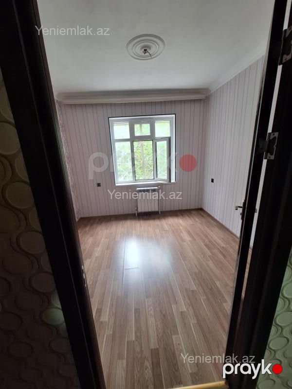Satılır 3 otaqlı Bina evi menzil (Köhnə tikili), 72 m², 10-cu mikrorayon — Mənzil, Sumqayıt (6)