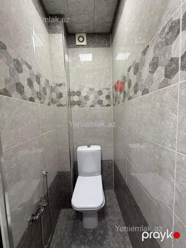 Satılır 3 otaqlı Bina evi menzil (Köhnə tikili), 70 m², 10-cu mikrorayon — Mənzil, Sumqayıt (11)
