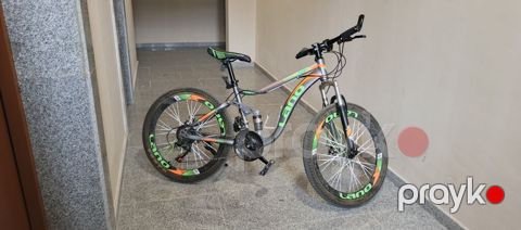 Velosiped az qala ideal vəziyyətdədir endirim car — Bakı