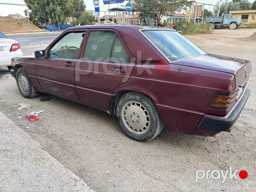 Mercedes 190, 1.8 L, 1992 il, 300 000 km — Avtomobillər, Bakı (4)