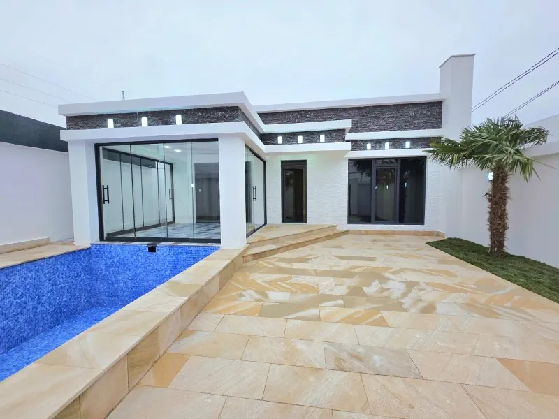 Koroğlu m.st, 4 otaqlı Həyət evi satılır - 140 m², 1 mərtəbə, 3 sot — Bakı