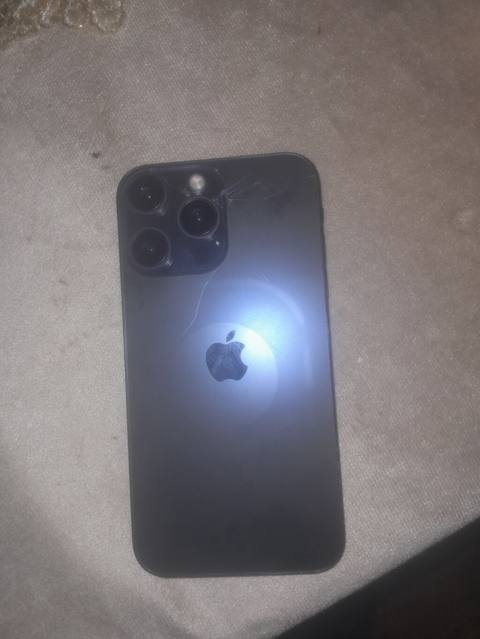 IPhone 17, Space Gray, Qırıq — 160 ₼ · Sumqayıt · Apple iPhone IPhone 17, Space Gray, Qırıq — Sumqayıt