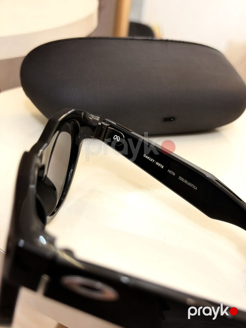 Yep Yeni Oakley Meta smart eynəkləri – Wayfarer stilində, qara çərçivə — Eynəklər və aksesuarları, Bakı (5)