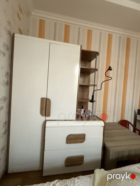 Mebel dəsti – qarderob və komod birlikdə 1200 m kontaktdan alinib — Bakı