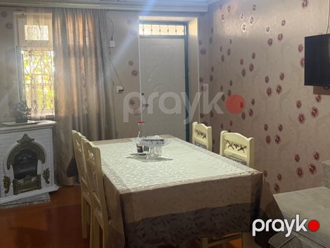 Həyət evi, Qobu Lökbatan yolu — Bakı