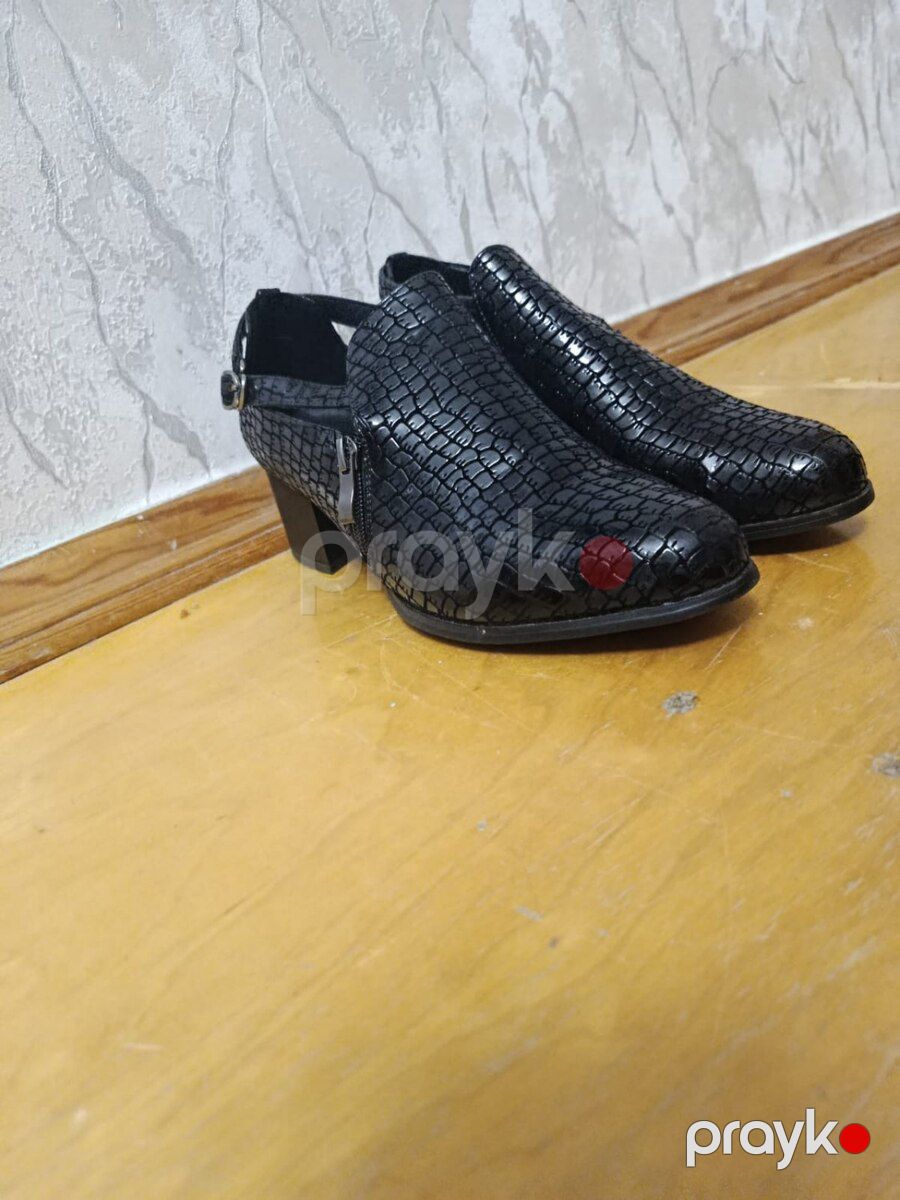 Ayaqqabı — Geyim, ayakkabı, aksesuarlar, Bakı (10)
