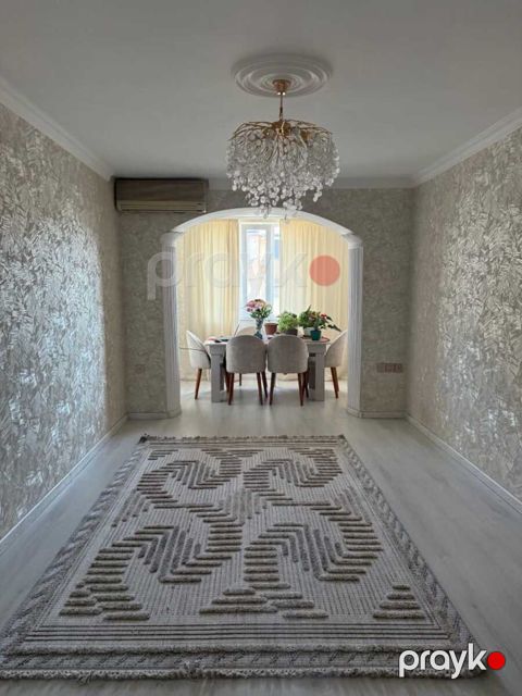 Satılır 3 otaqlı köhnə tikili 80 m² — Bakı
