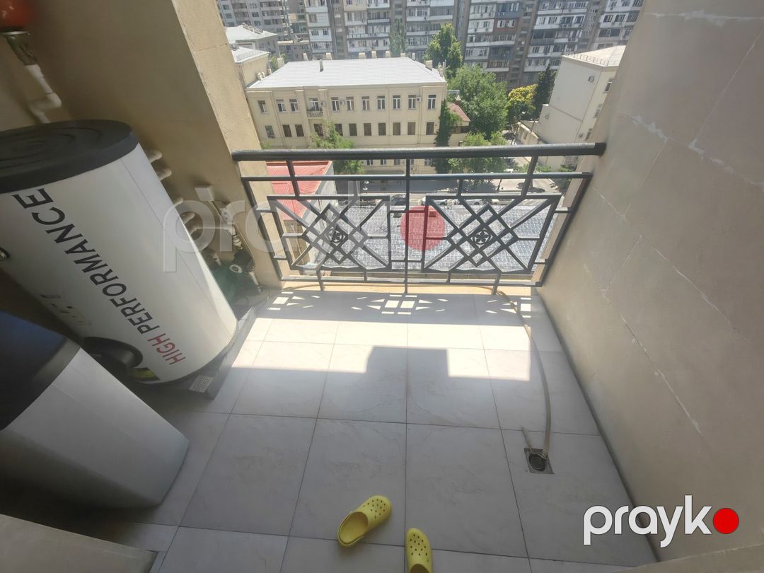 Satılır 4 otaqlı yeni tikili 285 m² — Mənzil, Bakı (9)