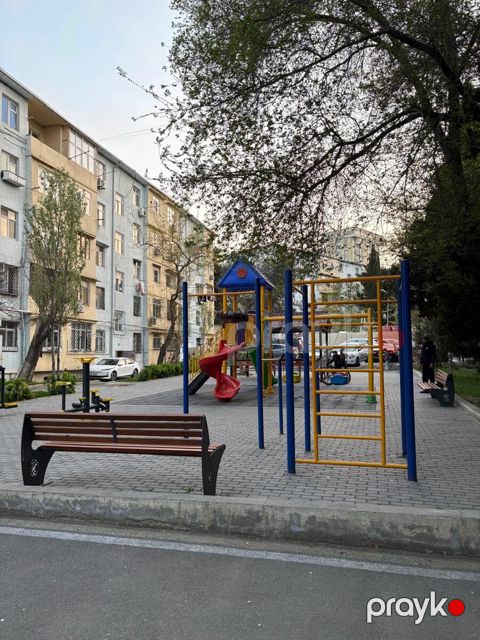 Satılır 3 otaqlı köhnə tikili 60 m² — Bakı