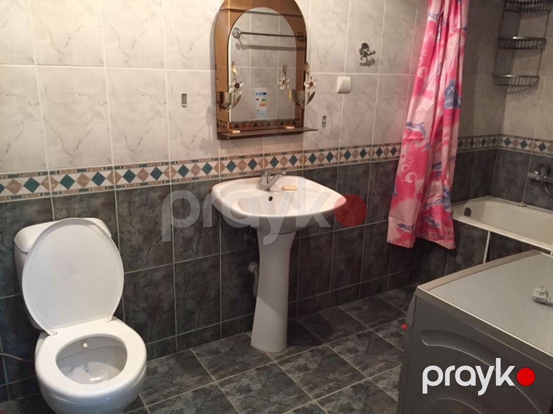 İcarəyə verilir 2 otaqlı köhnə tikili 80 m² — Mənzil, Bakı (9)
