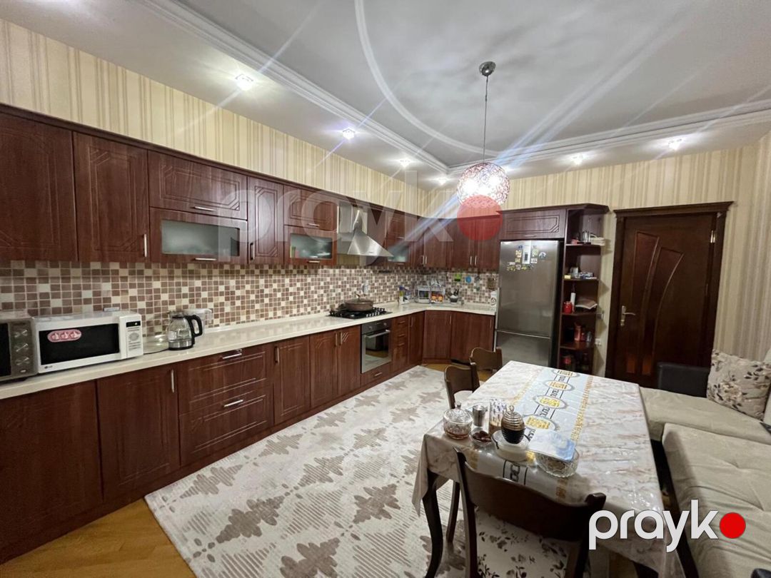Satılır 5 otaqlı həyət evi/bağ evi 300 m² — Ev, villa, Bakı (5)
