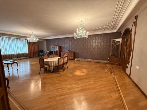 İcarəyə verilir 4 otaqlı yeni tikili 186 m² — Mənzil