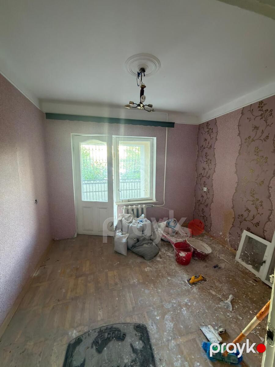Satılır 2 otaqlı köhnə tikili 65 m² — Mənzil, Bakı (5)
