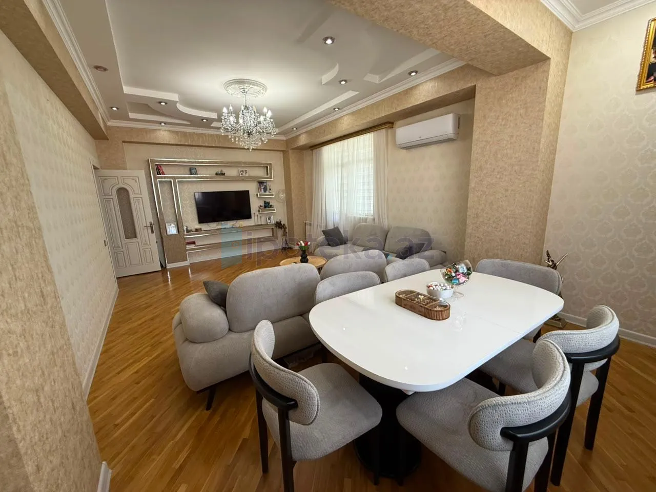 Satılır: 3 Otaq, Yeni tikili, 125.00 m²