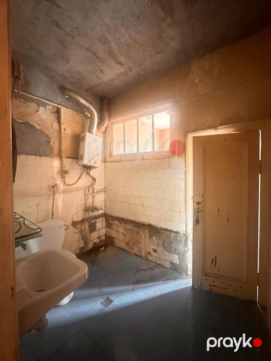 Satılır 1 otaqlı köhnə tikili 42 m² — Mənzil, Bakı (8)