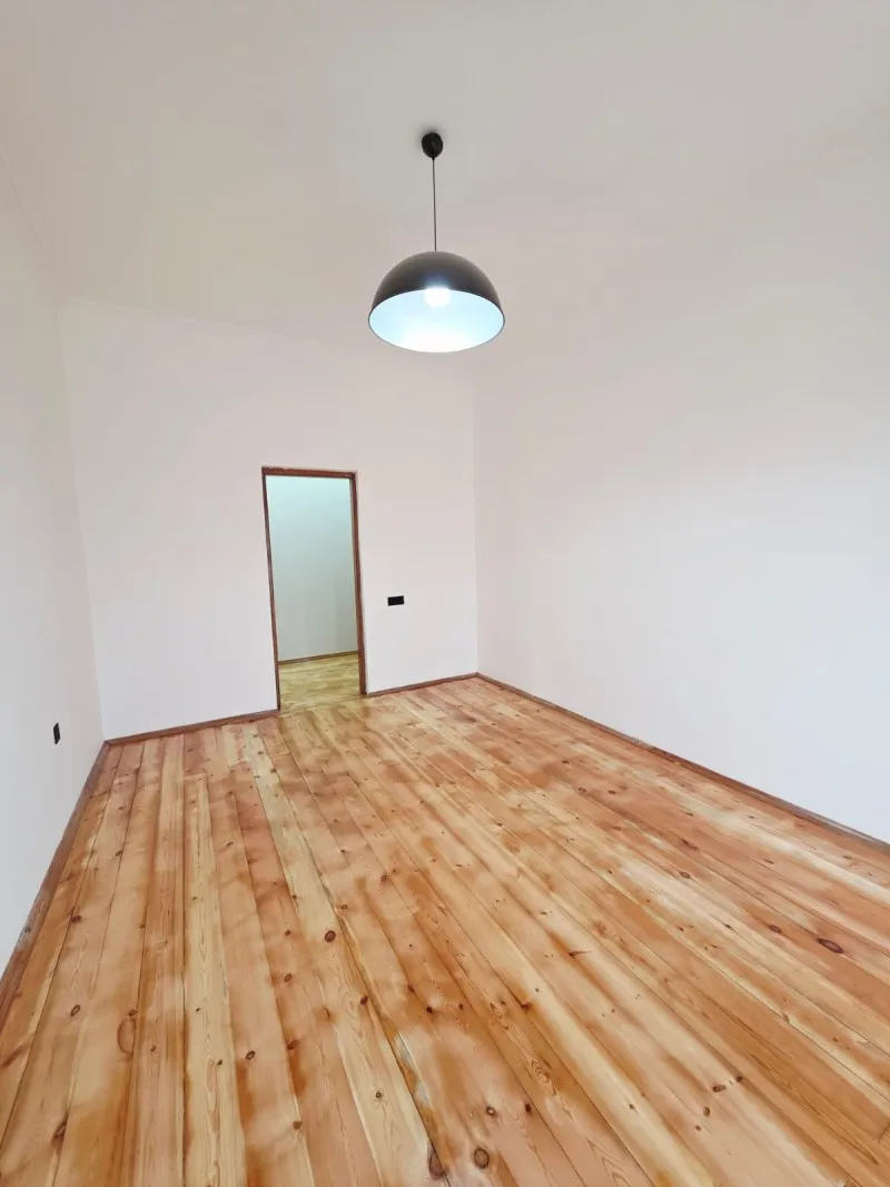 Koroğlu m.st, 5 otaqlı Həyət evi satılır - 240 m², 2 mərtəbə, 11 sot — Ev, villa, Bakı (6)