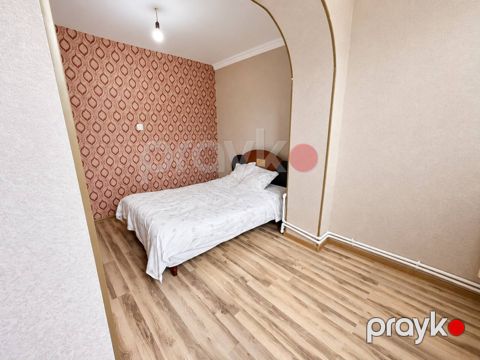 Satılır 2 otaqlı köhnə tikili 40 m² — Bakı