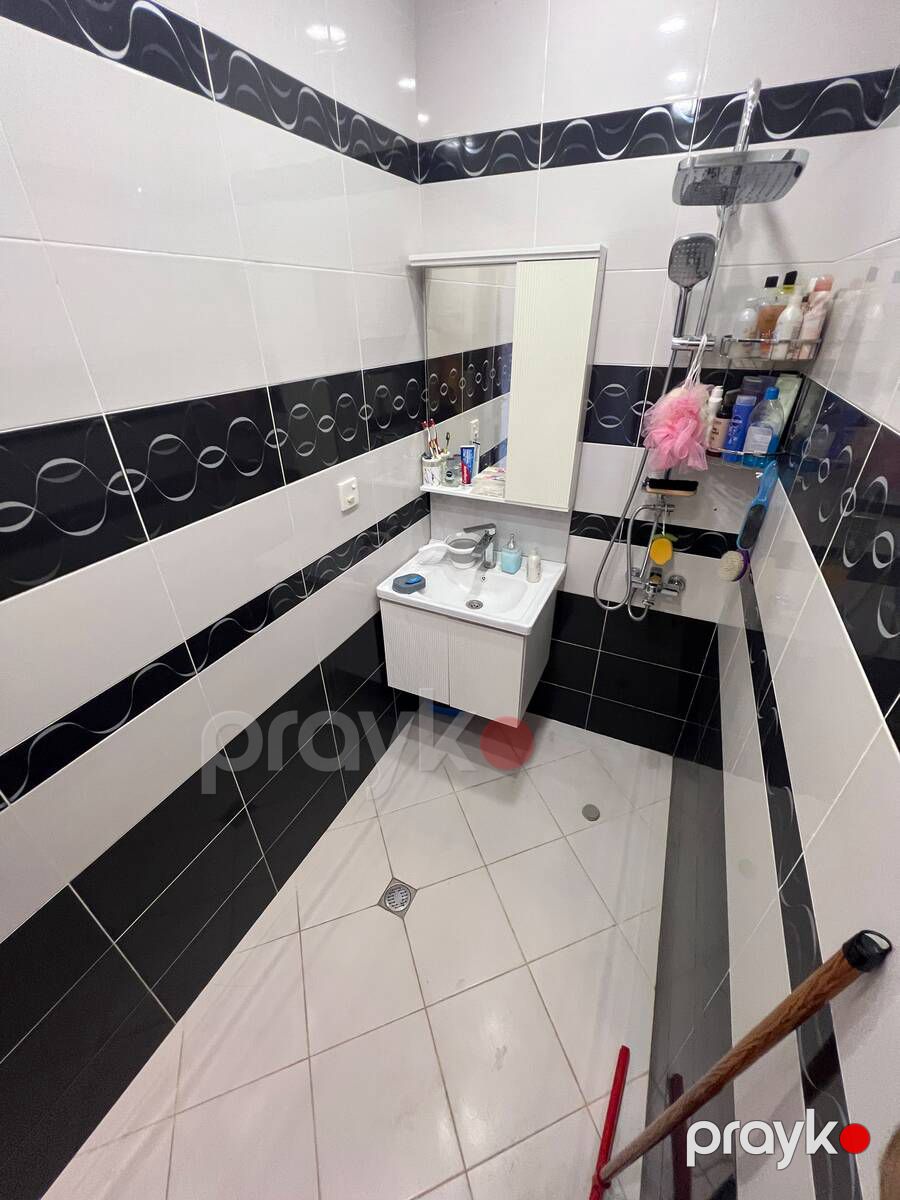 Satılır 2 otaqlı köhnə tikili 60 m² — Mənzil, Bakı (8)