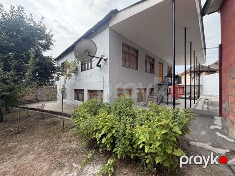 Satılır 9 otaqlı həyət evi/bağ evi 200 m² — Şəki