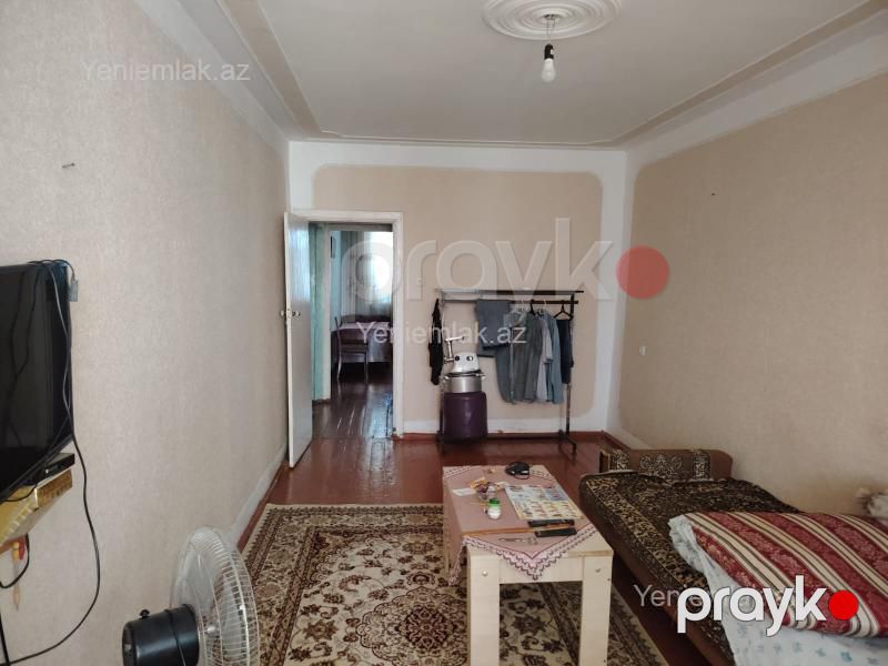 Satılır 2 otaqlı Bina evi menzil (Köhnə tikili), 60 m², 6-cı mikrorayon — Mənzil, Sumqayıt
