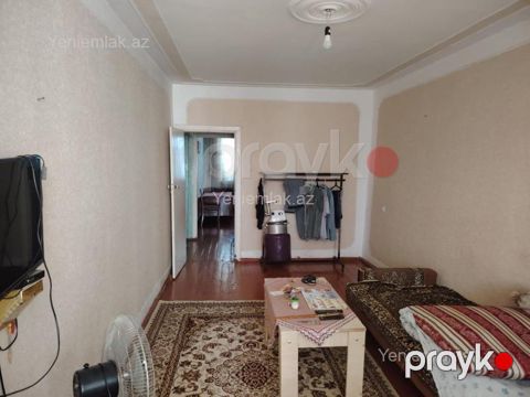 Satılır 2 otaqlı Bina evi menzil (Köhnə tikili), 60 m², 6-cı mikrorayon — Sumqayıt