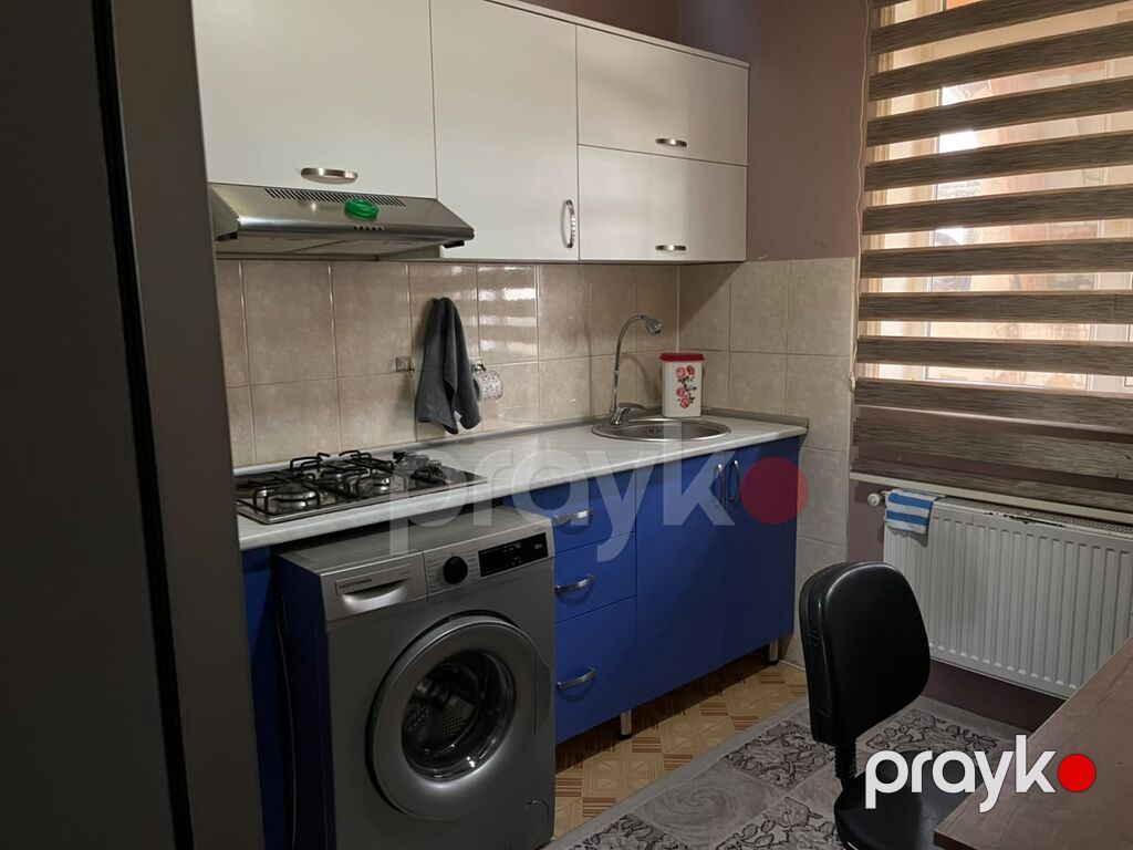 Tebe oglanlara da verilir 3 otaq yeke balkonu var, balkonda da bir — Mənzil, Bakı (2)