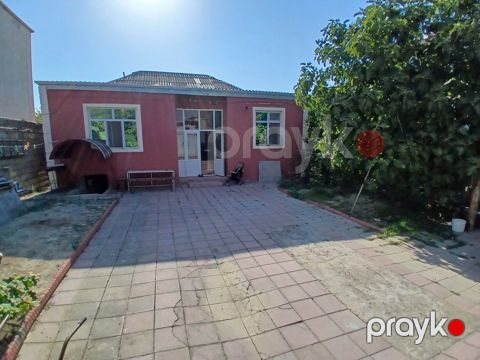 Satılır 5 otaqlı həyət evi/bağ evi 150 m² — Bakı