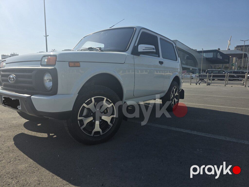 Lada (VAZ) Niva, 1.7 L, 2024 il, 35 000 km — Avtomobillər, Bakı (3)