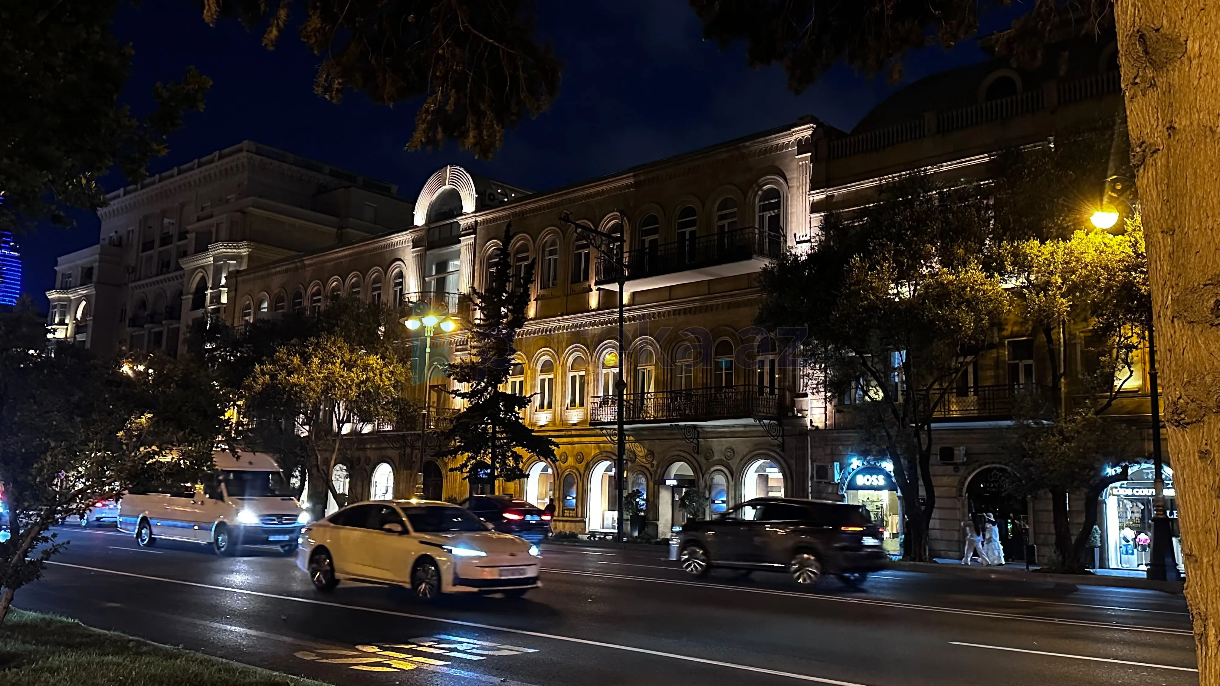 Satılır: 3 Otaq, Köhnə tikili, Səbail r., 100.00 m² — Mənzil (11)