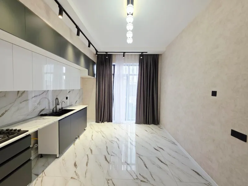 Şüvəlan, 5 otaqlı Həyət evi satılır - 200 m², 2 mərtəbə, 4.2 sot — Ev, villa, Bakı (5)